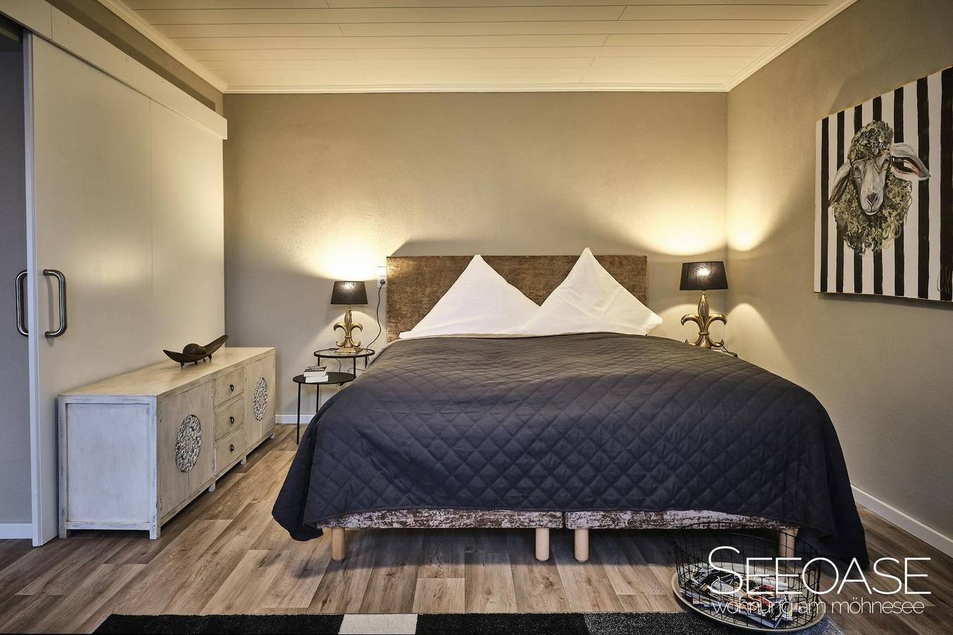 Apartamento inteiro, Apartamento '43qm' com terraço privado e Wi-Fi in Körbecke, Mohnesee