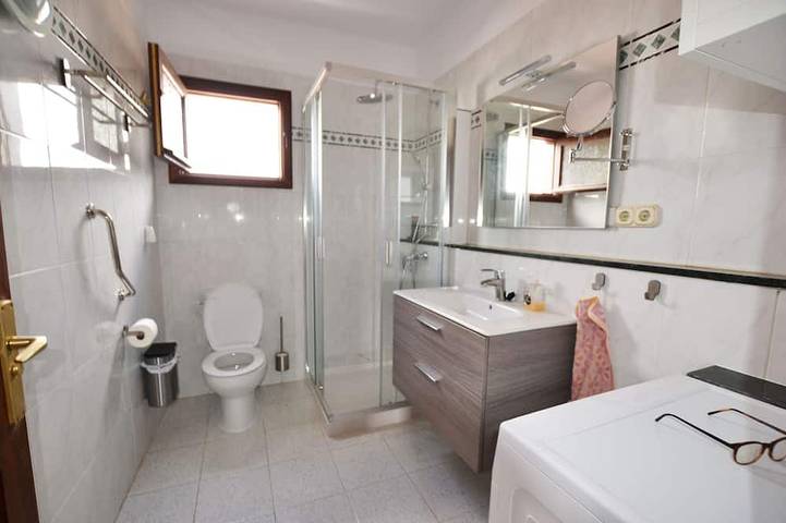 Entire apartment, Super apartment. Fantastic private complex directly by the sea/pool/glass fibre internet in Honda Beach, San Bartolomé