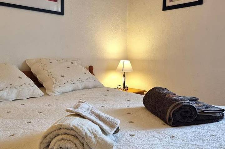Gîte pour 2 personnes, avec terrasse à Bellegarde-en-Forez - 4