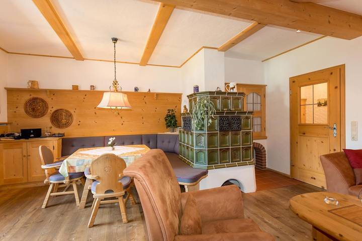 Ferienwohnung für 4 Personen, mit Balkon und Ausblick bei Neuschwanstein - 2