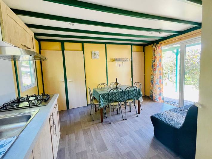 Gîte pour 6 personnes, avec piscine et terrasse à Camon - 4