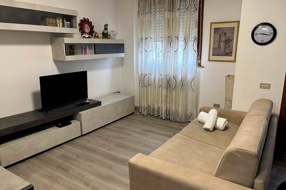 Entire apartment, Galeazzi Rho Fiera apartment in Rho, Milan Province