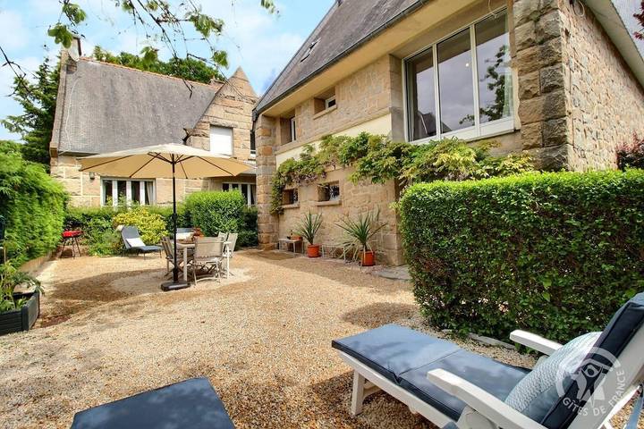 Gîte pour 6 personnes, avec jardin à Dinan - 2