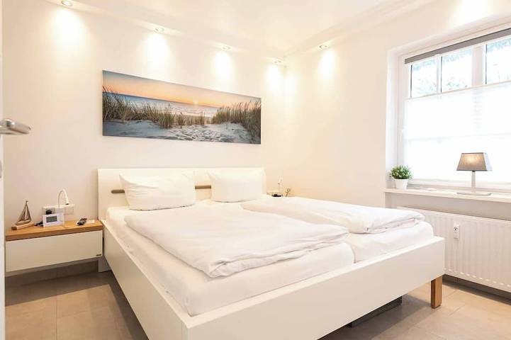 Ganze Wohnung, 2-Zimmer Ferienwohnung am Dorfteich mit ca. 50 m², für bis zu 3 Personen. in Nordfriesische Inseln (Schleswig-Holstein) (Schleswig-Holstein), Wenningstedt