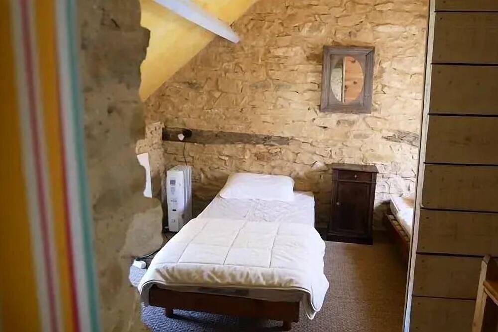 Maison de vacances Les Figuiers Climatise- Pierre et Bois -  avec piscine 6 personnes in Le Buisson-de-Cadouin, Périgord Noir