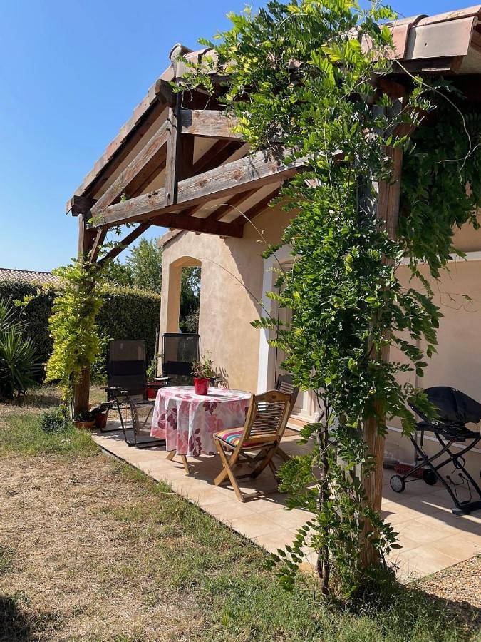 Chambre d’hôte pour 2 personnes, avec Terrasse ainsi que Jardin et Vue
