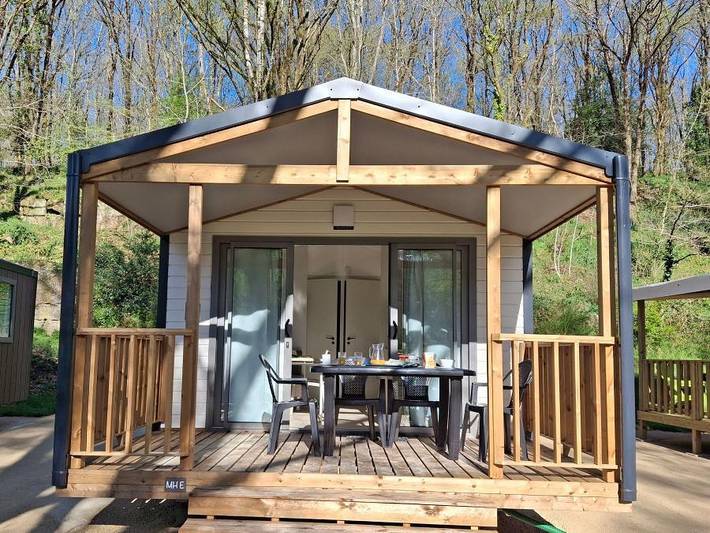 Camping la Vallée de Poupet - Mobilhome 6 personnes - Premium - 6 per. in Saint-Malô-du-Bois, Vallée de la Loire