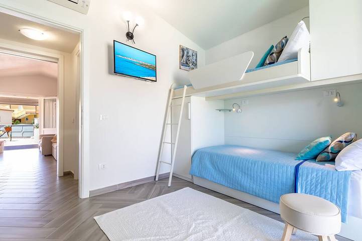 Sunset Bay Pool Villa Sardinia Heated Swimming Private Pool with Whirlpool in Codaruina/Valledoria, Valledoria