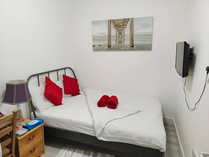 B&b for 2 people in Coventry