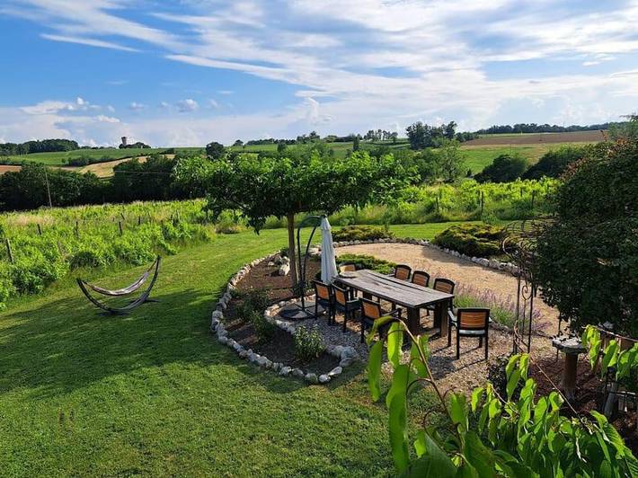 Location de vacances pour 6 personnes, avec vue ainsi que piscine et jardin, animaux acceptés à Savignac-de-Duras - 3