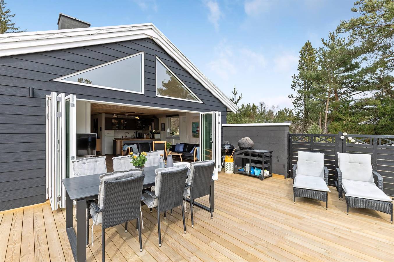 Nice home in Aakirkeby w/ in Østre Sømarken, Pedersker