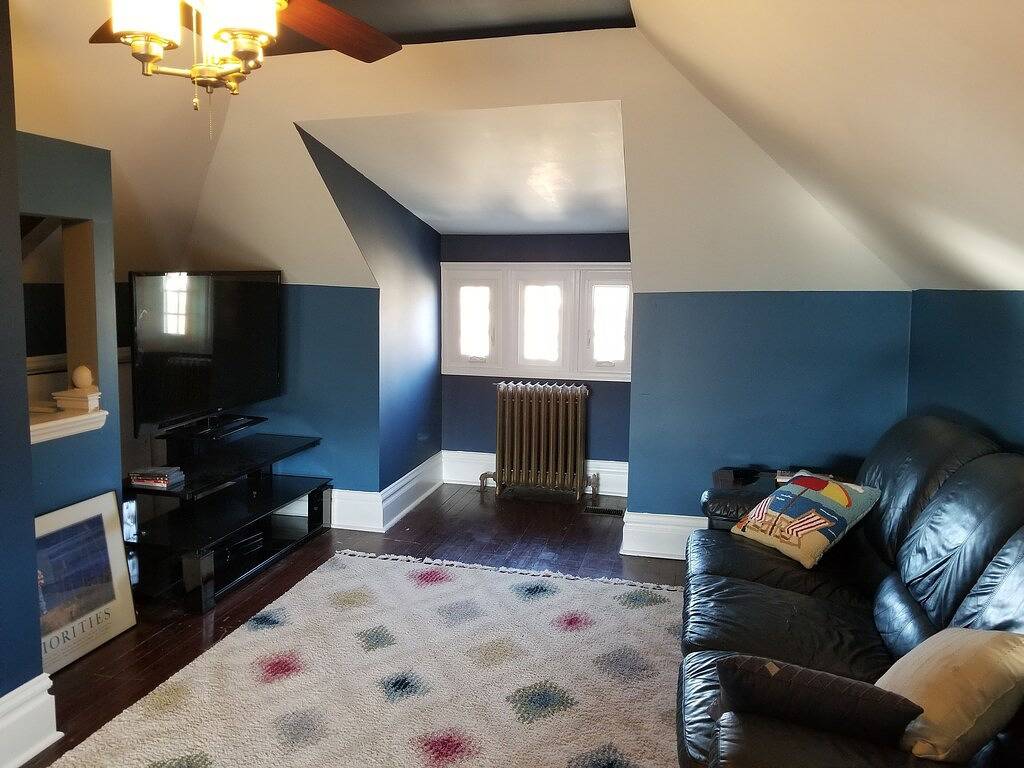 Spacious 3 bedroom and 2.5 bathroom home located in historic Shaw Neighborhood. in St. Louis, Missouri