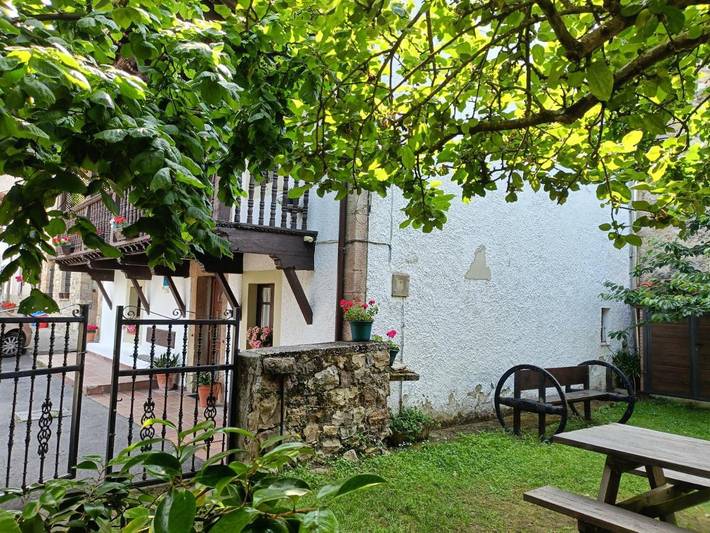 Casa rural para 10 personas, con jardín y vistas en Parque Nacional de Los Picos de Europa - 2