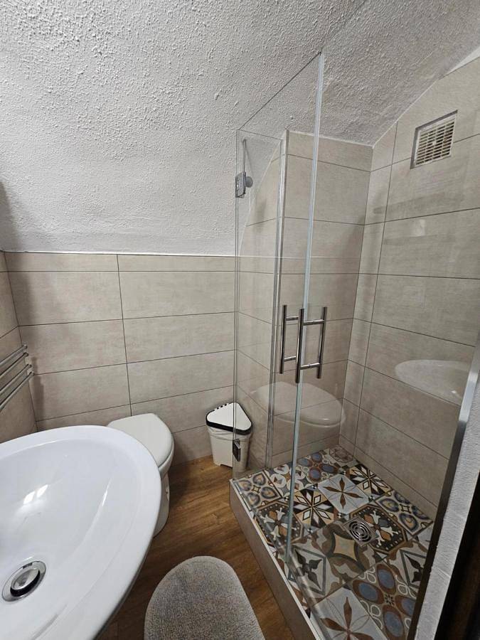 Hôtel pour 2 personnes, avec terrasse et vue à La Brigue - 4