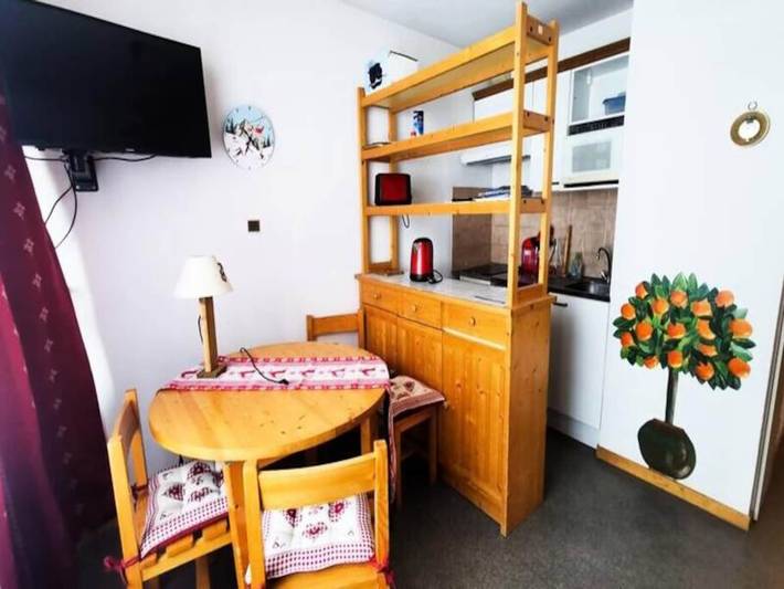 Gîte pour 4 personnes, avec terrasse et piscine dans Station de la Feclaz le Revard - 4