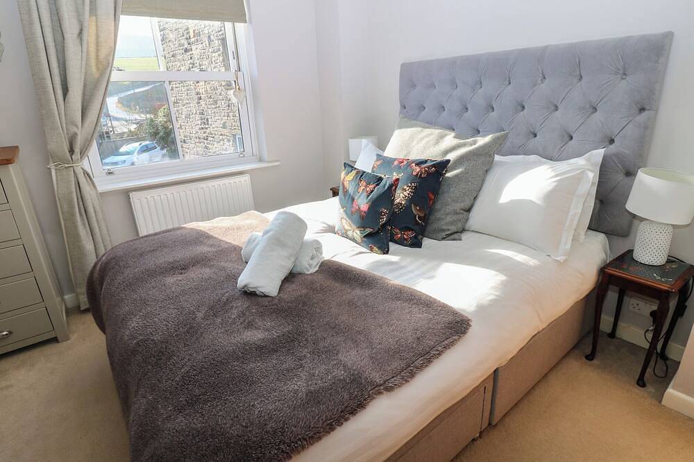 Hillside View, pet friendly, with open fire in Hawes in Hawes, Yorkshire Dales National Park