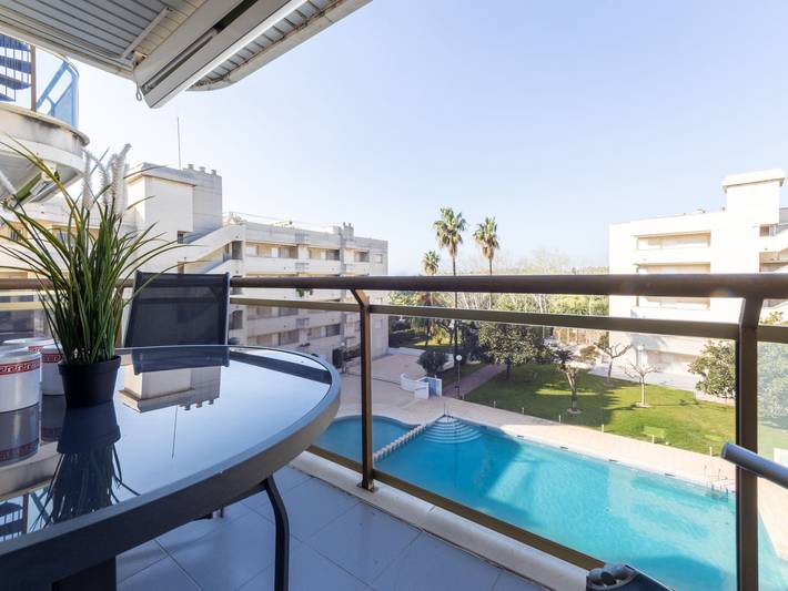 Apartment for 4 people, with terrace and garden in Cambrils