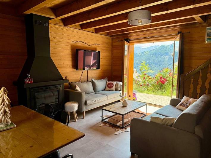 Chalet pour 6 personnes, avec terrasse et vue, animaux acceptés à Pra-Loup