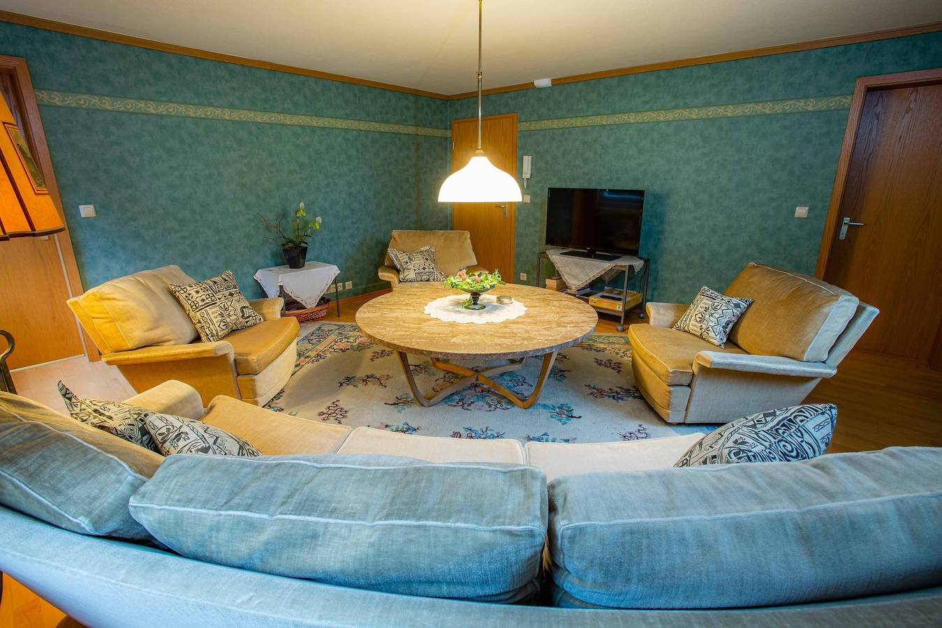 Entire apartment, Apartment Grüner Salon with Wi-Fi close to the center in Bad Herrenalb, Northern Black Forest