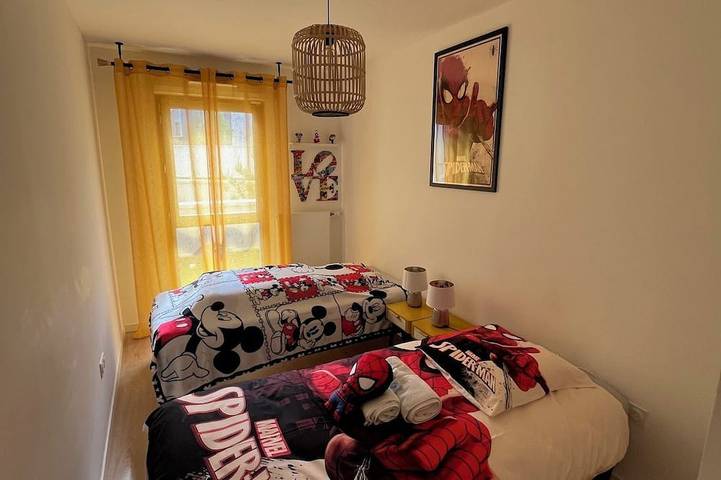 Appartement entier, Cosygreen77-jardin, parking à 10mns de Disneyland en court/moyen séjour in Magny-le-Hongre, Seine-et-Marne