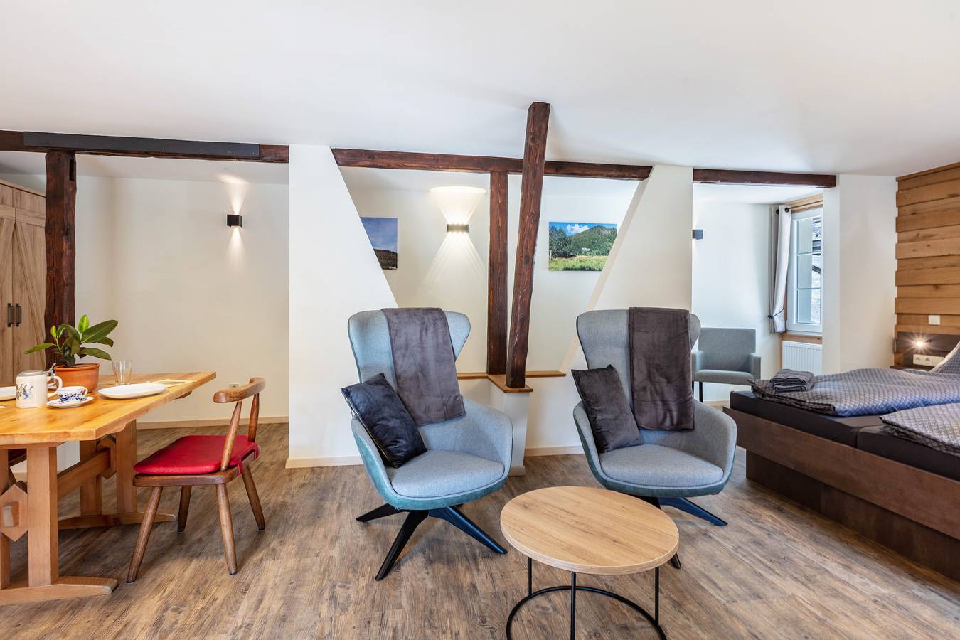 Ganze Wohnung, Ferienwohnung '6' mit Bergblick, Balkon und Wi-Fi in Suedlicher Schwarzwald, Sankt Blasien