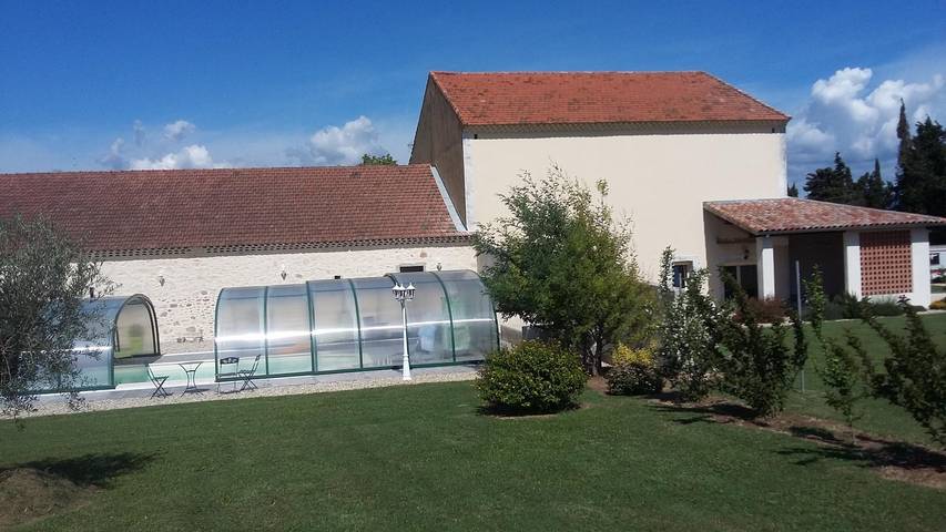 Gîte pour 4 personnes, avec jardin ainsi que terrasse et piscine - 1