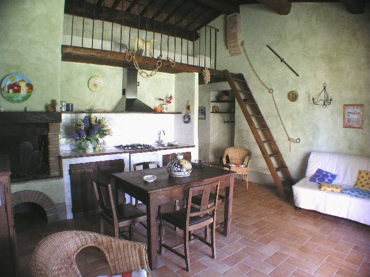 Ganze Wohnung, Mit Zwischenebene und eigener Laube in Monteleone d'Orvieto, Perugia Provinz