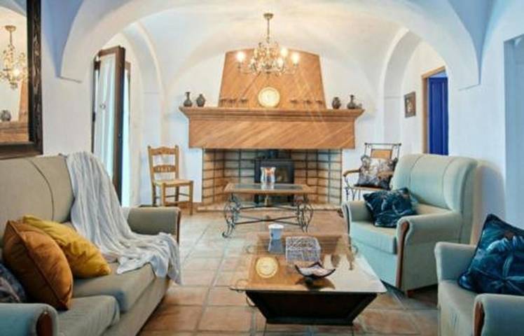 Casa rural para 13 personas, con jardín, Se admiten mascotas en Villanueva del Rey