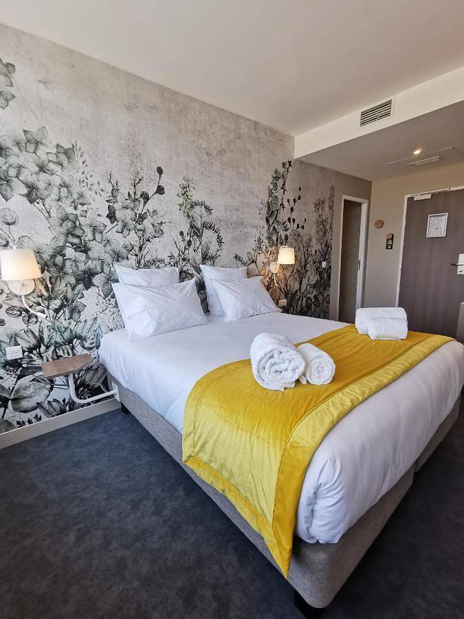 Hôtel pour 2 personnes, avec Terrasse à Miserey-Salines