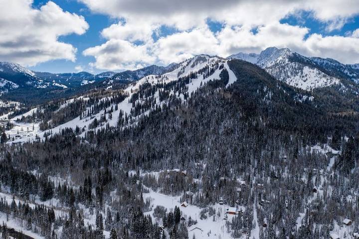 Location de vacances pour 6 personnes, avec balcon à Solitude