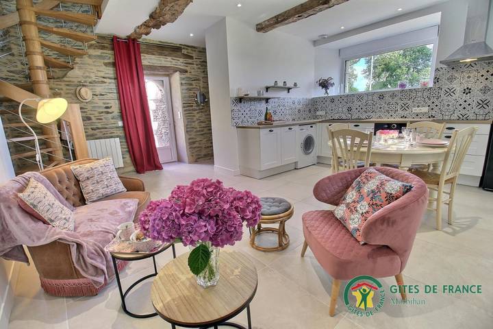 Gîte pour 3 personnes, avec terrasse et jardin