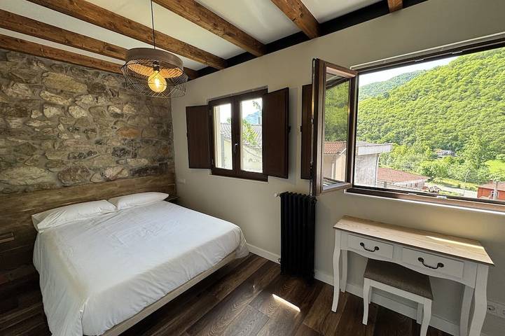 La Melera - Starlight lodging and skiing in Aller, Cordillera Cantábrica