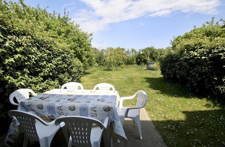 Gîte pour 6 personnes, avec jardin à Le Tour-du-Parc - 2