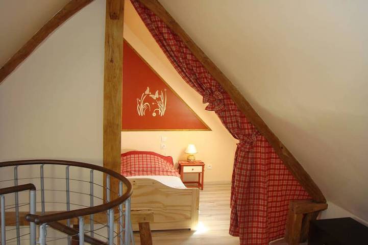 Gîte pour 6 personnes, avec terrasse et jardin à Nibas - 3