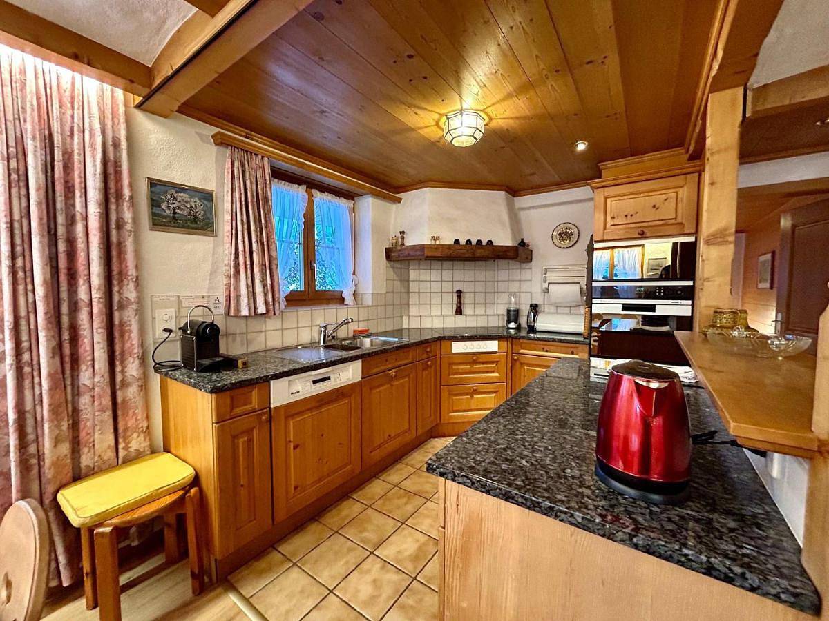 Gstaad Blue Sky Chalet in Gstaad, Saanen