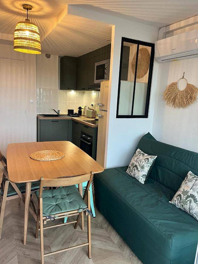Appartement entier, Tropical Duplex : Bord de mer + Piscine in Frontignan, Côte méditerranéenne (France)