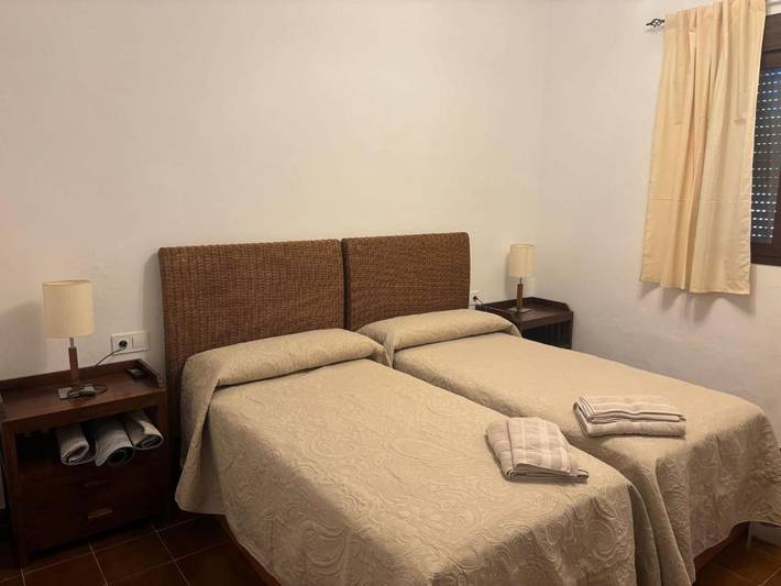 Casa rural para 20 personas, con Terraza y Jardín además de Piscina y Vistas al lago en Rosal de la Frontera - 2