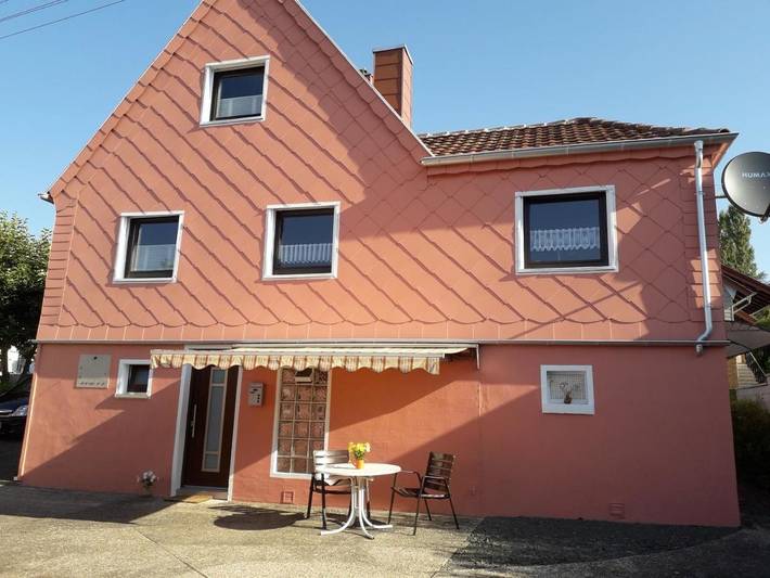 Maison d’hôte pour 3 personnes, avec terrasse ainsi que vue et jardin à Saint-Wendel
