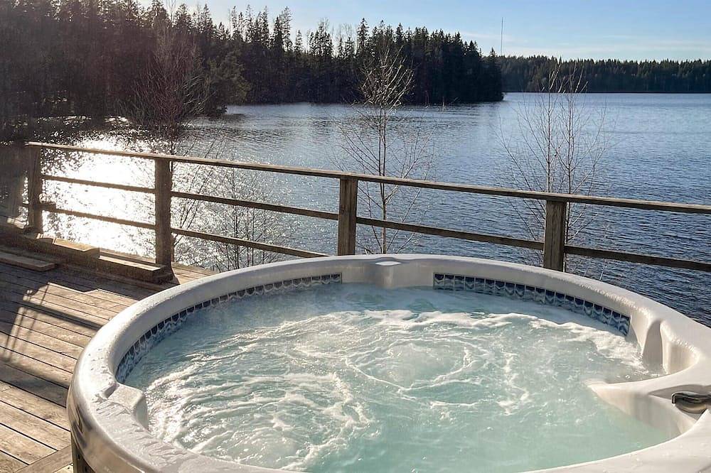 Amazing home in Dalsjöfors with sauna in Borås, Västergötland
