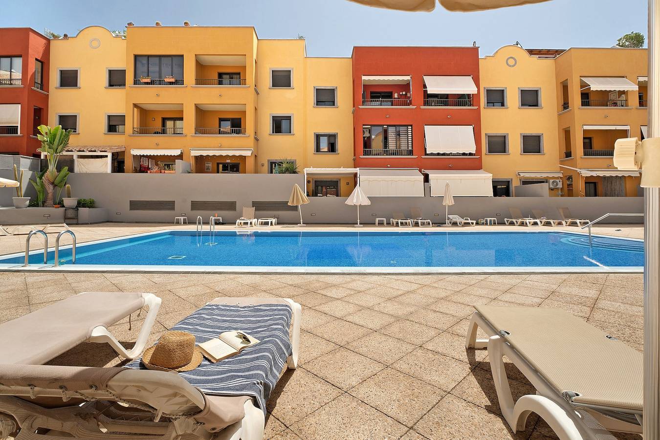 Ganze Wohnung, Ferienwohnung "Montenerife Adeje" mit Gemeinschaftspool und Wlan in La Postura, Adeje