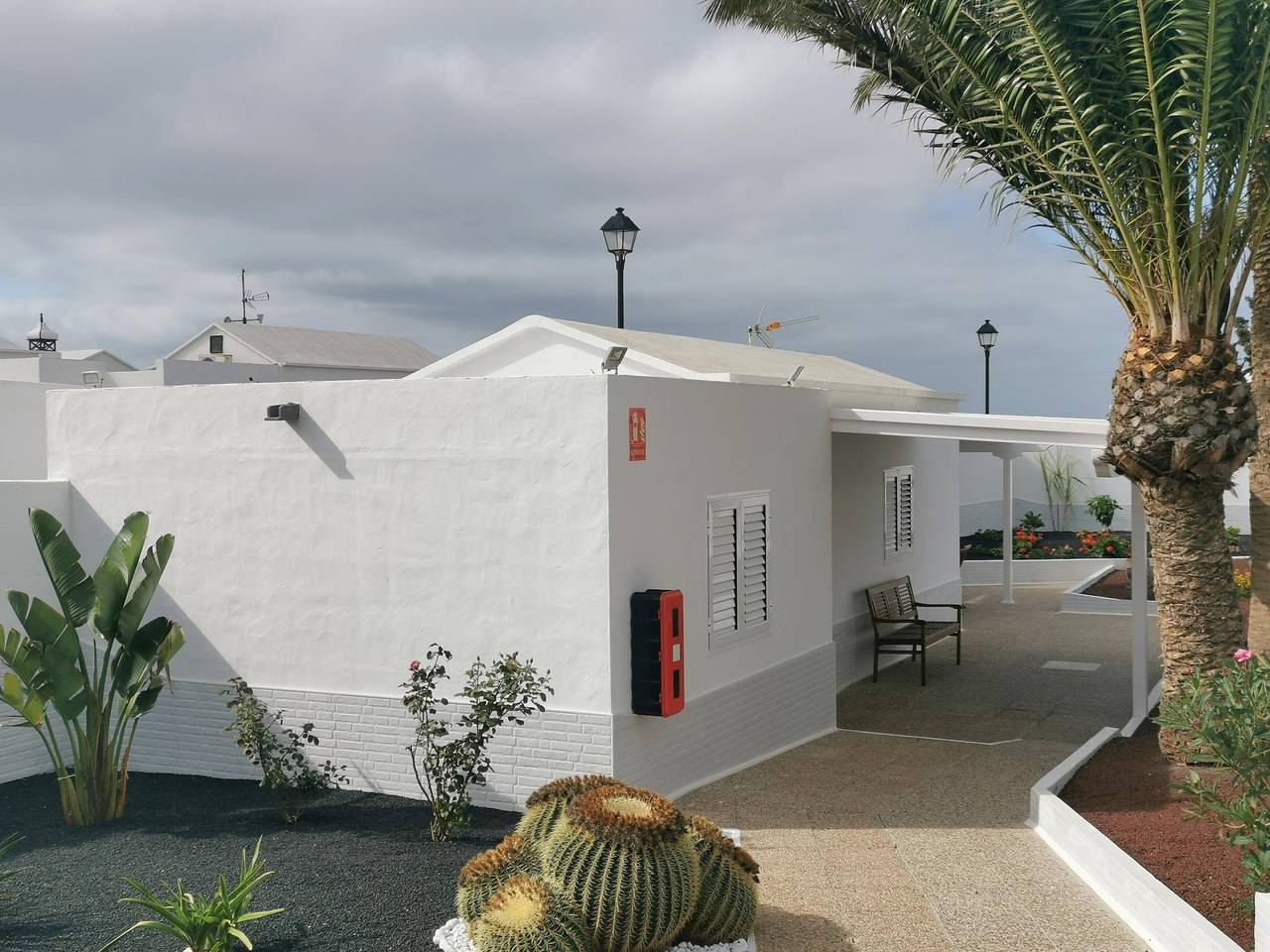Entire holiday apartment, Independent one bedroom apartment with barbecue and fully private terrace. in Tahiche, Teguise