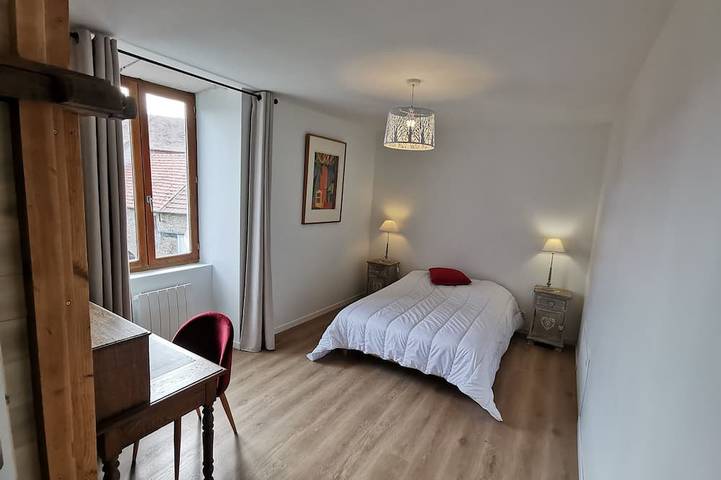 Location de vacances pour 6 personnes, avec jardin et terrasse à Salles-Courbatiès - 2