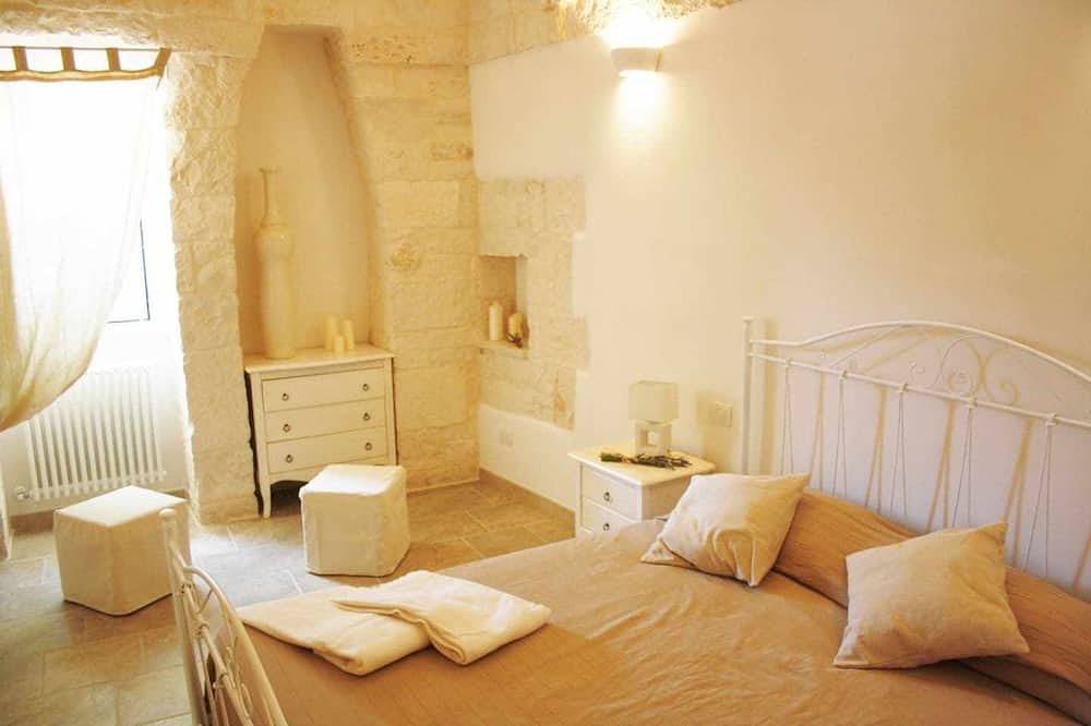 Villa Le Nacchere with exclusive pool in Calabrese, Salento