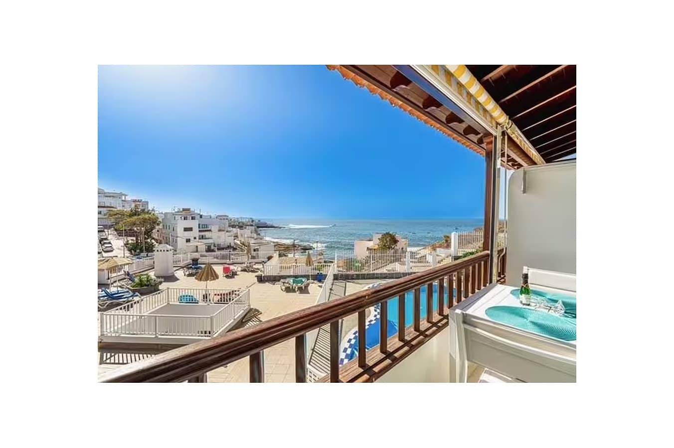 Ganze Wohnung, Costa Caleta 1 - Two Bed in La Caleta, Adeje