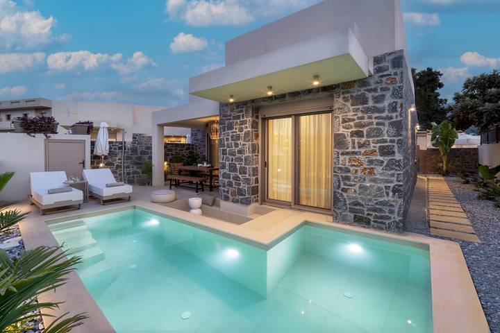 Villa für 4 Personen, mit Terrasse und Garten in Malia