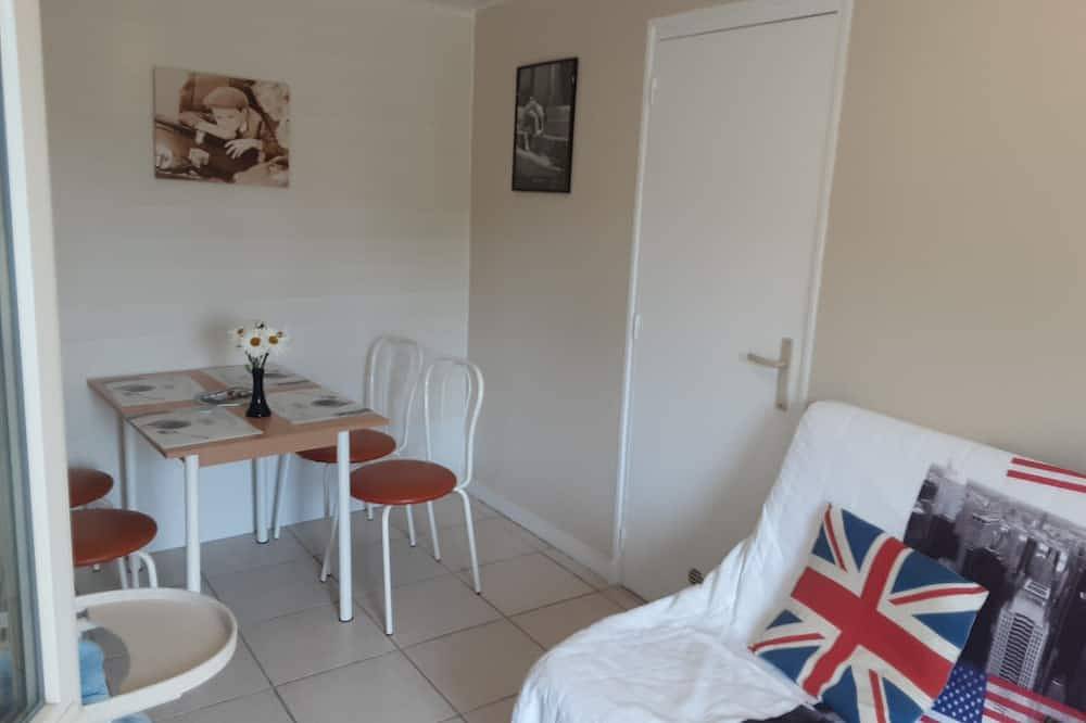 Appartement entier, Le relais bleu de st lunaire piscine & Spa  En juin 7nuits 2 nuits gratuites in Saint-Lunaire, Région de Saint-Malo