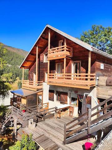 Maison d’hôte pour 4 personnes, avec terrasse et vue dans Parc naturel régional du Queyras