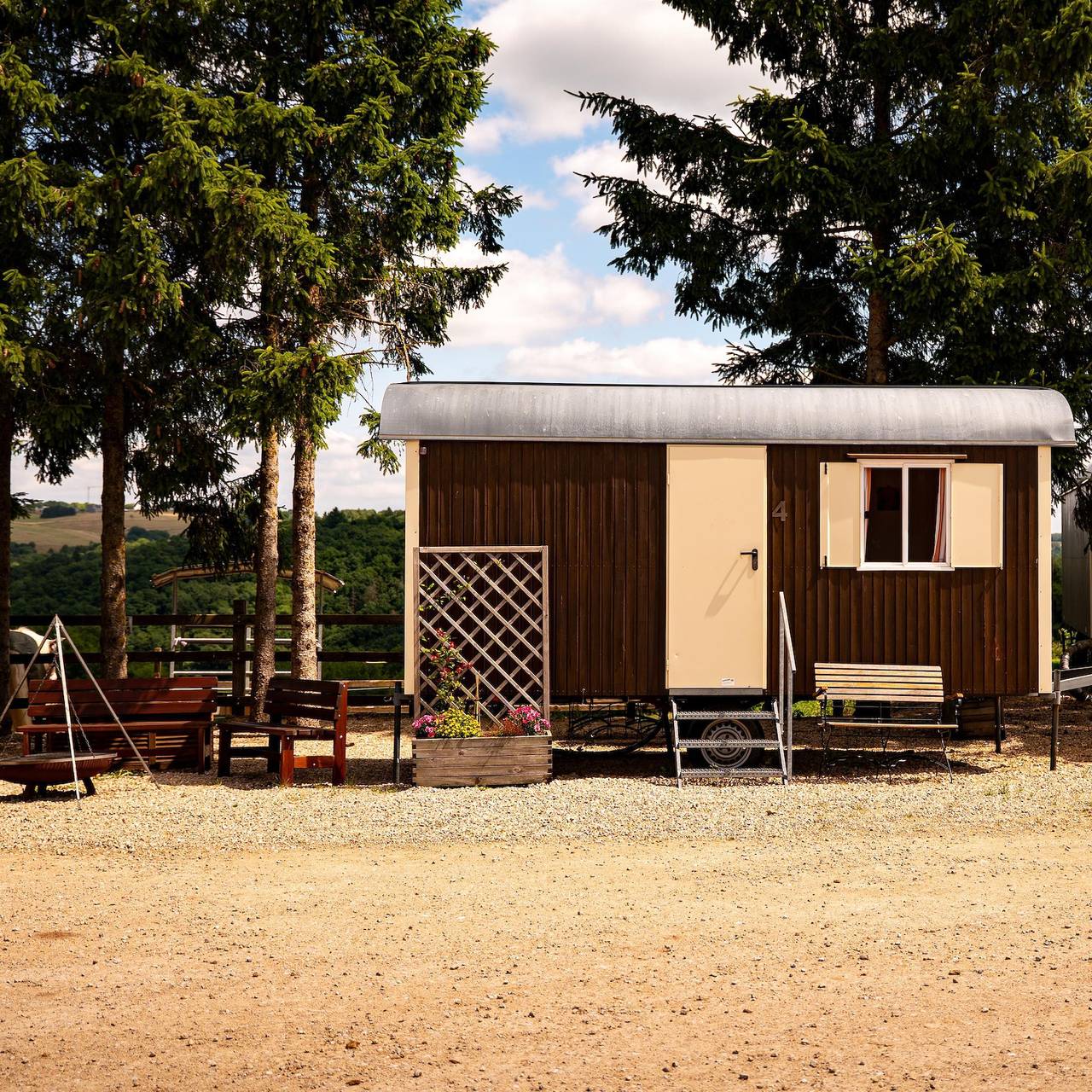 Apartamento vacacional entero, Wohn-Bauwagen bis 4 Pers. in Blankenheim, Naturpark Hohes Venn-Eifel