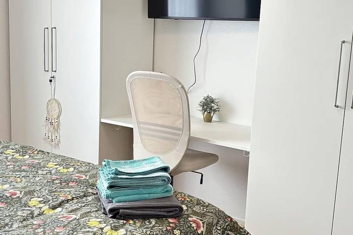 Ganze Wohnung, Full City Apartment
am Spittel (Platz) Fußgängerzone Ideal für Paare in Bitburg, Eifelkreis Bitburg-Prüm