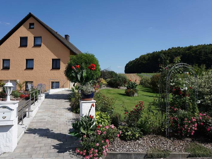 Ferienwohnung für 4 Personen, mit Balkon und Garten in der Fränkische Schweiz - 2